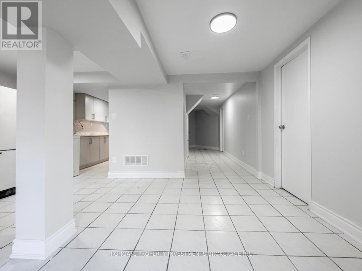 LOWER - 5383 LONGHORN TRAIL, Mississauga (Hurontario), Ontario, L4Z3G4 — Photo 2