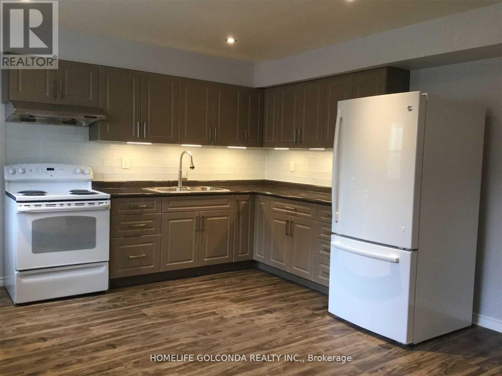 2475 COUNCIL RING ROAD, Mississauga (Erin Mills), Ontario, L5L1E8 — Photo 2