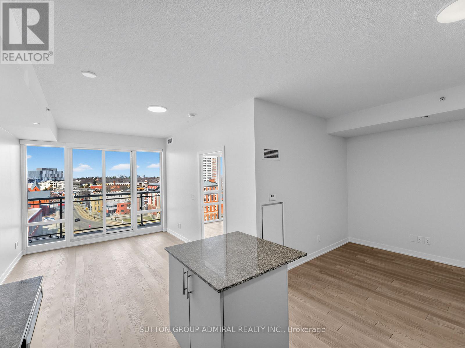 701 - 85 DUKE STREET W, Kitchener, Ontario, N2H0B7 — Photo 4