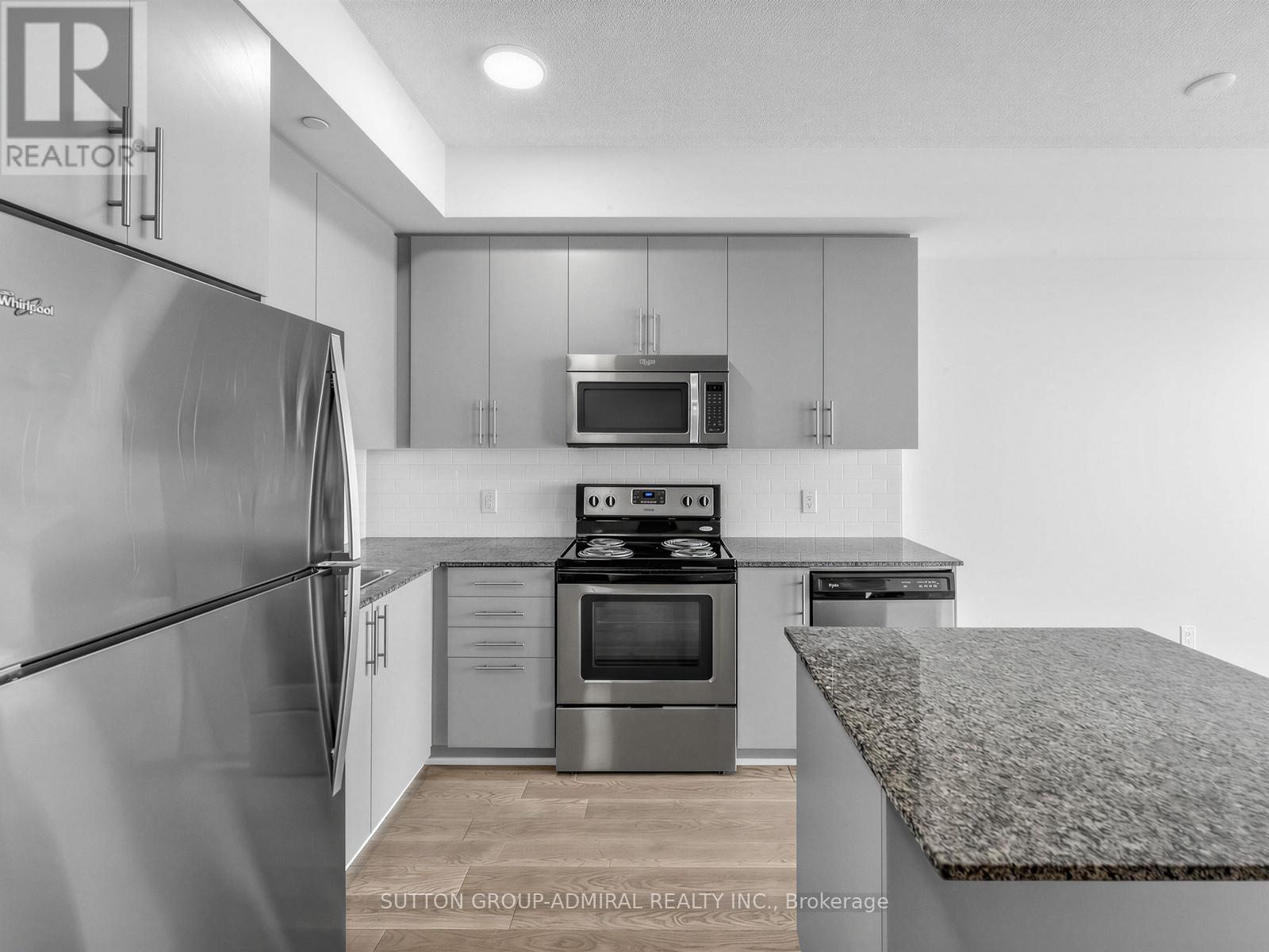 701 - 85 DUKE STREET W, Kitchener, Ontario, N2H0B7 — Photo 6