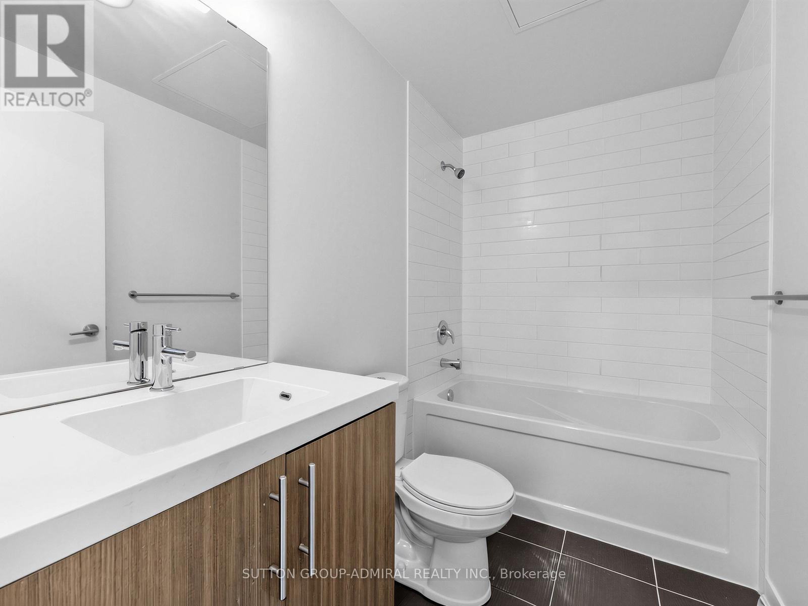 701 - 85 DUKE STREET W, Kitchener, Ontario, N2H0B7 — Photo 8