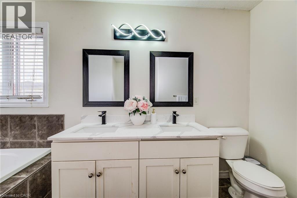 617 THORNDALE Drive, Waterloo, Ontario, N2T0A9 — Photo 30