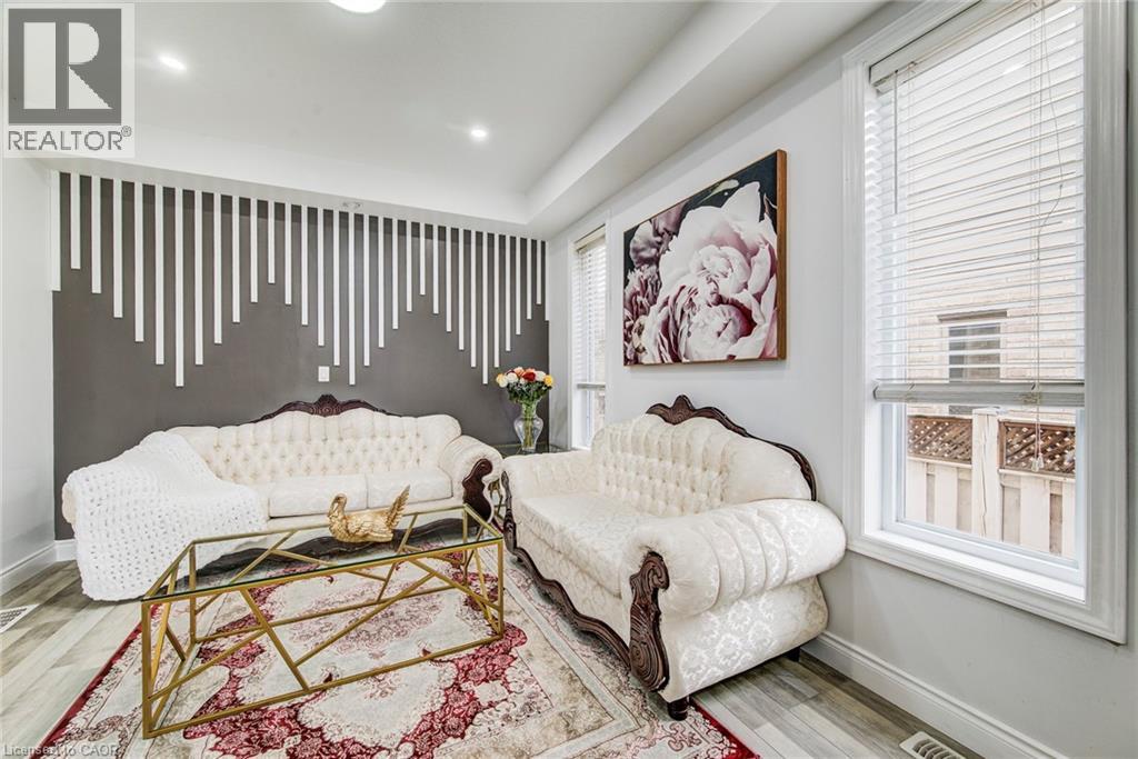 617 THORNDALE Drive, Waterloo, Ontario, N2T0A9 — Photo 8