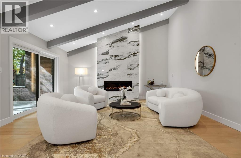 239 CORRIE Crescent, Waterloo, Ontario, N2L5W3 — Photo 16