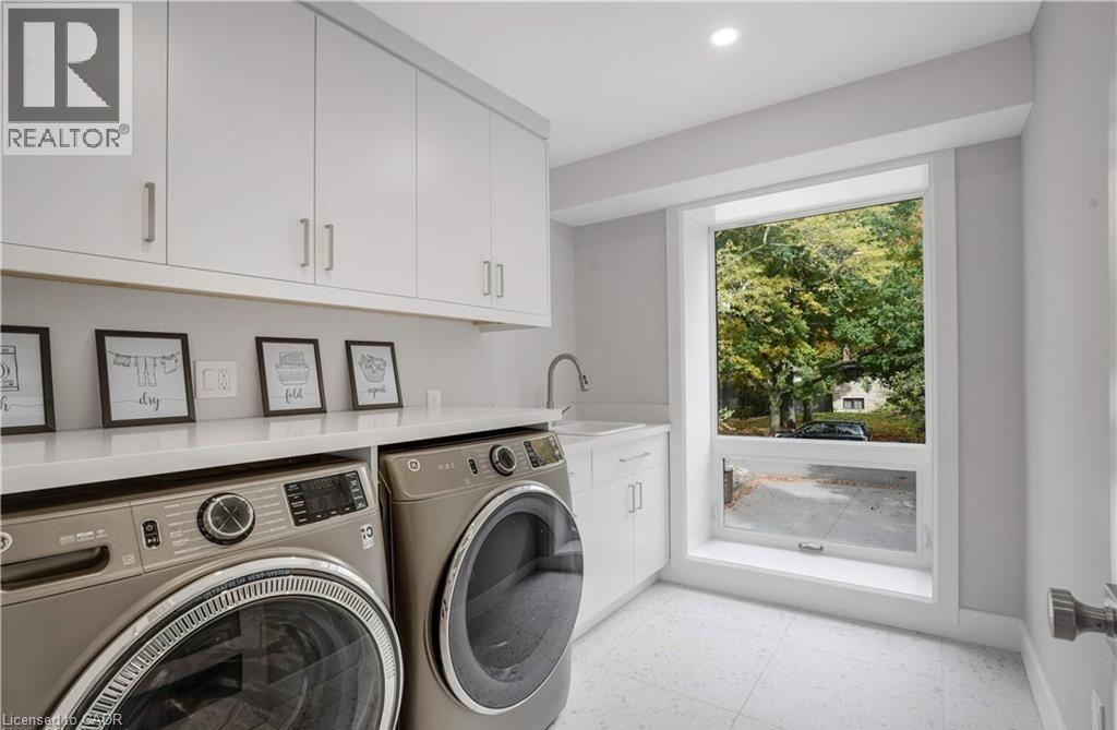 239 CORRIE Crescent, Waterloo, Ontario, N2L5W3 — Photo 20