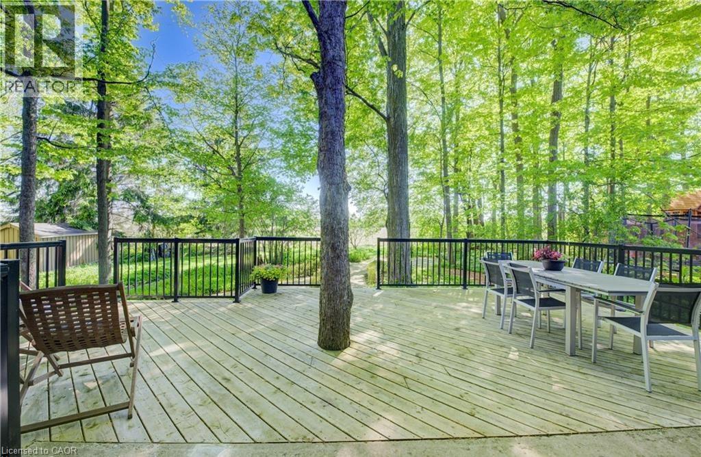 239 CORRIE Crescent, Waterloo, Ontario, N2L5W3 — Photo 44