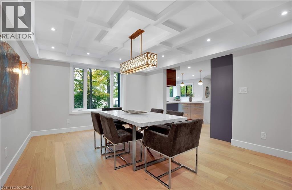 239 CORRIE Crescent, Waterloo, Ontario, N2L5W3 — Photo 8