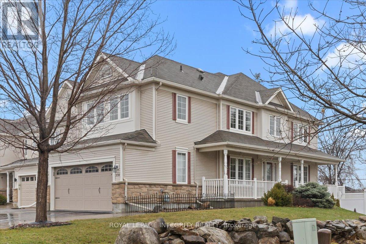 236 WABISKAW PRIVATE, Ottawa, Ontario, K2J0E5 — Photo 2