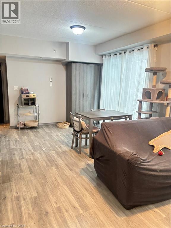 275 LARCH Street Unit# 108, Waterloo, Ontario, N2L3R2 — Photo 6