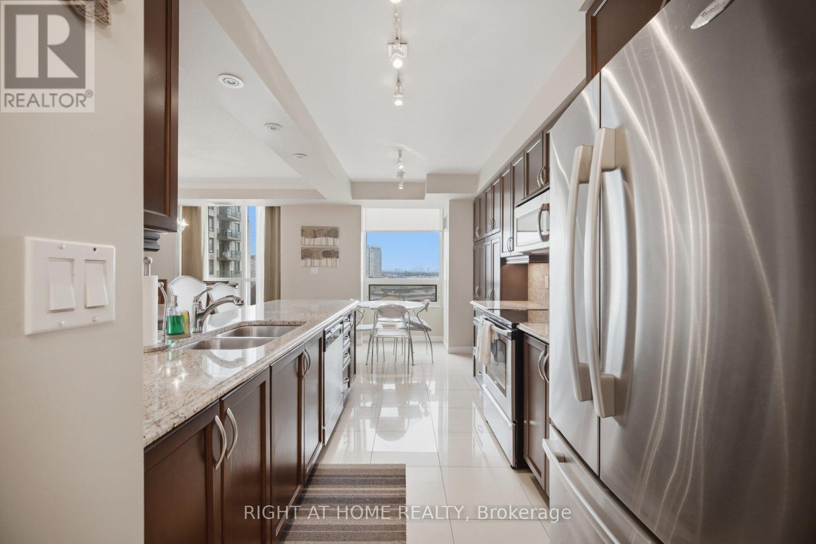 1010 - 88 PROMENADE CIRCLE, Vaughan (Brownridge), Ontario, L4J9A4 — Photo 14