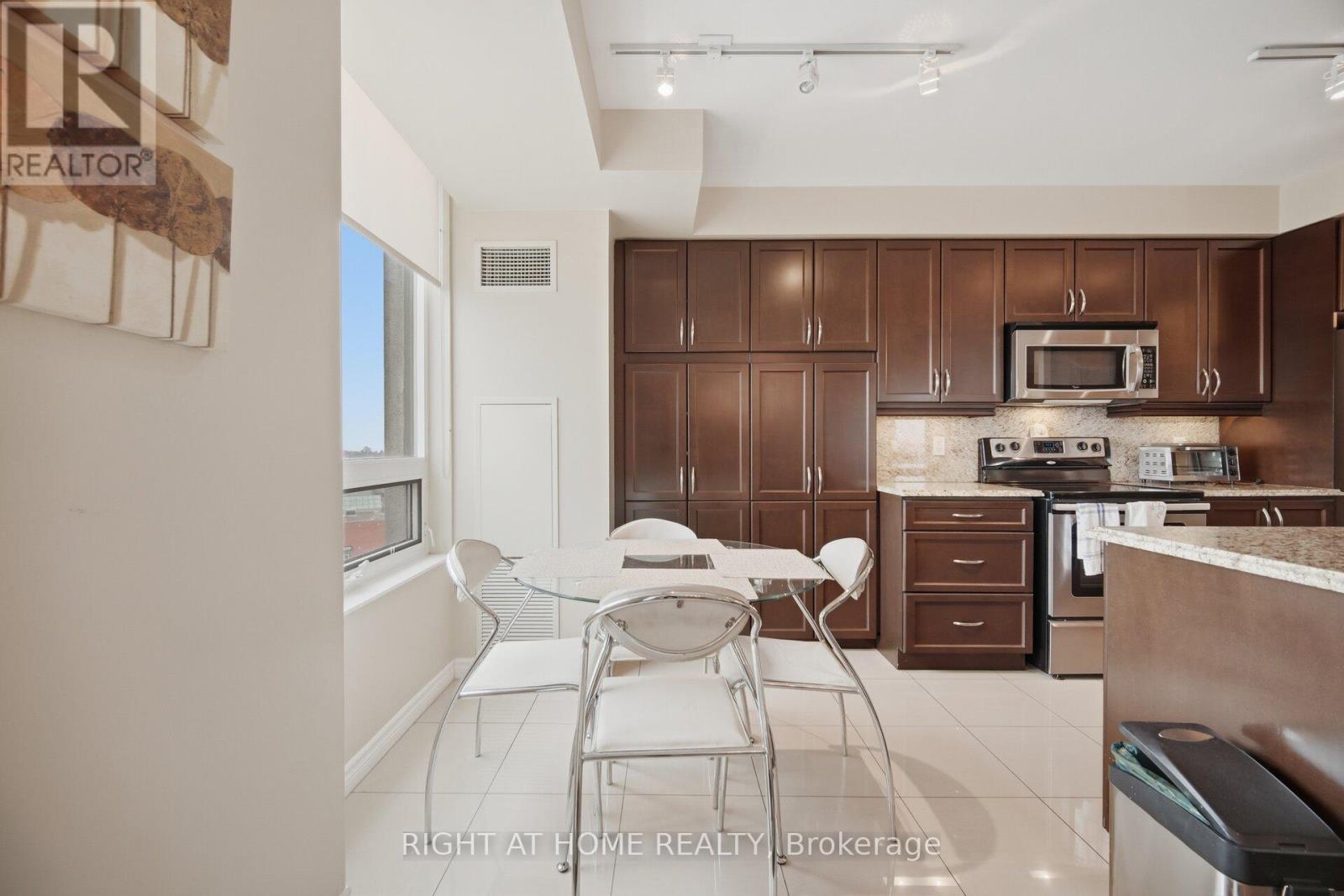 1010 - 88 PROMENADE CIRCLE, Vaughan (Brownridge), Ontario, L4J9A4 — Photo 19