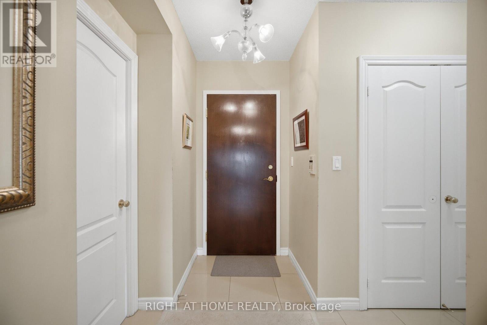 1010 - 88 PROMENADE CIRCLE, Vaughan (Brownridge), Ontario, L4J9A4 — Photo 8