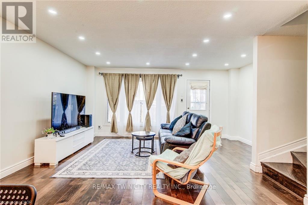 27 - 15 GREEN VALLEY DRIVE, Kitchener, Ontario, N2P1K7 — Photo 14