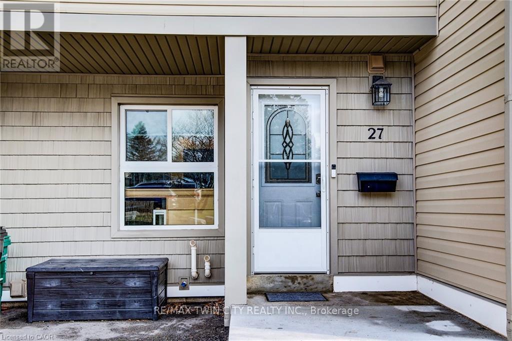 27 - 15 GREEN VALLEY DRIVE, Kitchener, Ontario, N2P1K7 — Photo 2