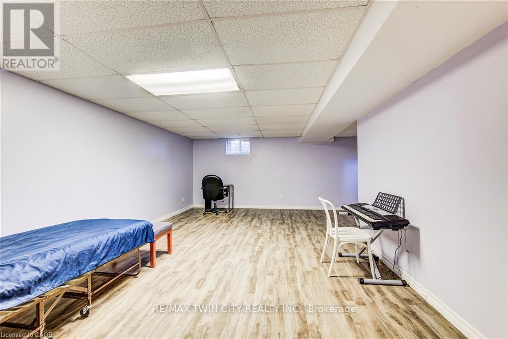 27 - 15 GREEN VALLEY DRIVE, Kitchener, Ontario, N2P1K7 — Photo 29