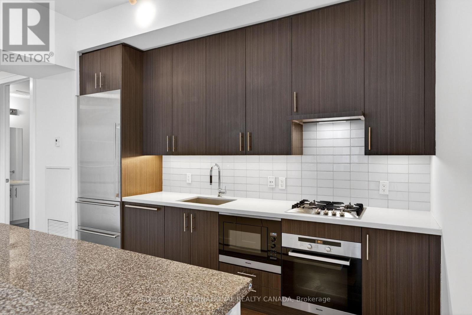 701 - 29 QUEENS QUAY E, Toronto (Waterfront Communities), Ontario, M5E0A4 — Photo 4