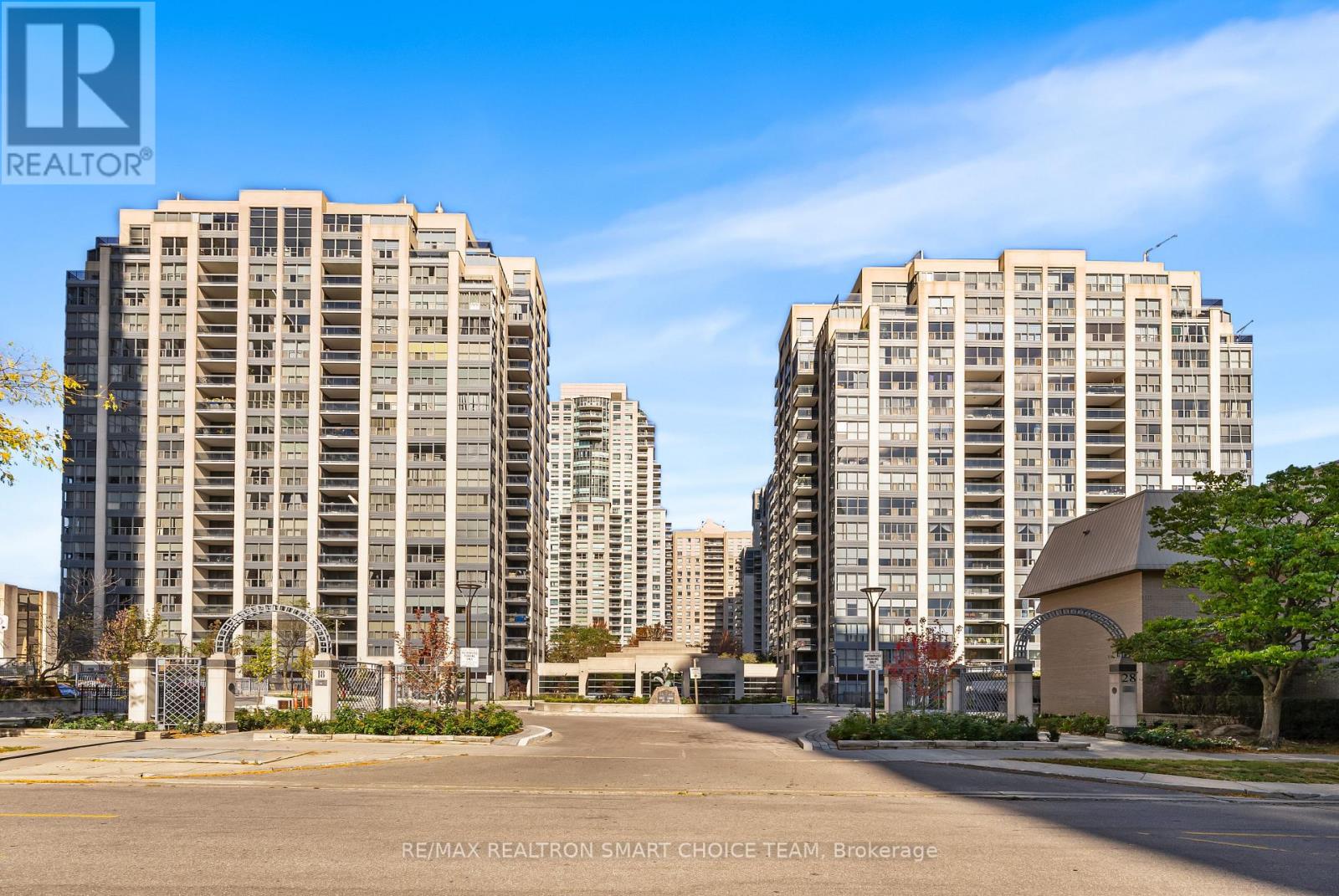 1211 - 28 HOLLYWOOD AVENUE, Toronto (Willowdale East), Ontario, M2N6S4 — Photo 2