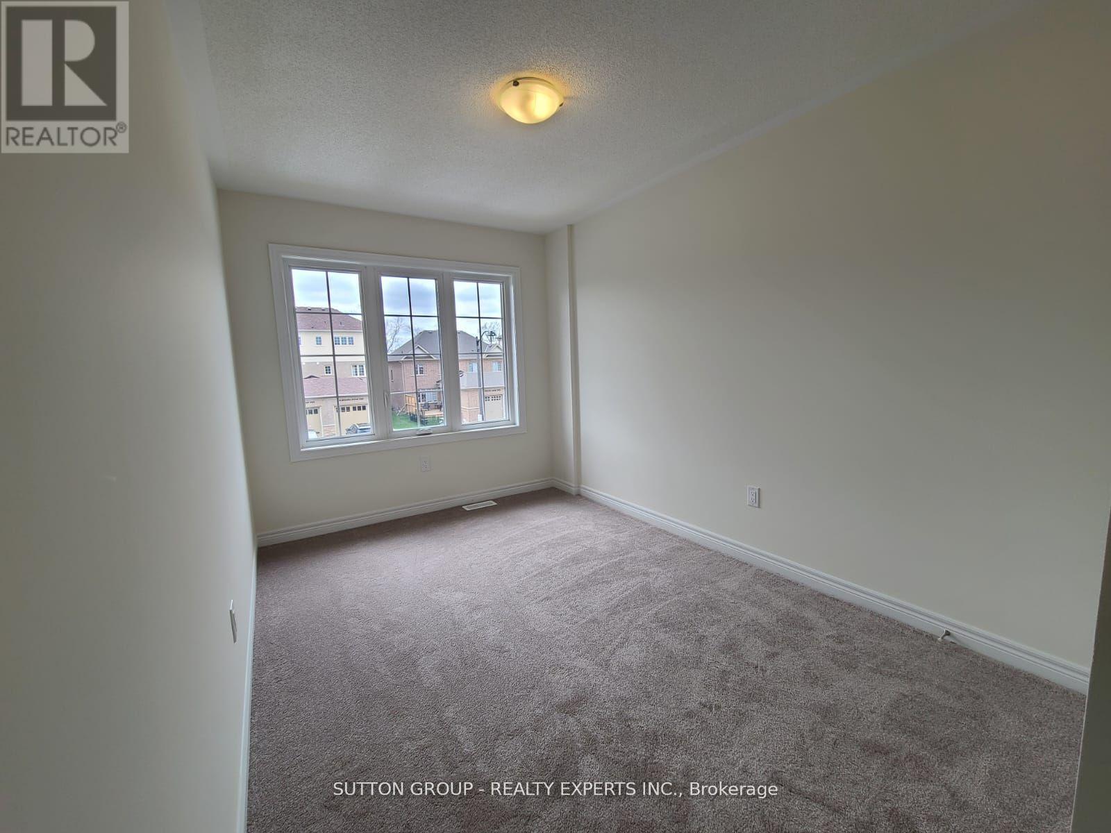 130 ICE PALACE CRESCENT, Oshawa (Windfields), Ontario, L1H7K4 — Photo 11