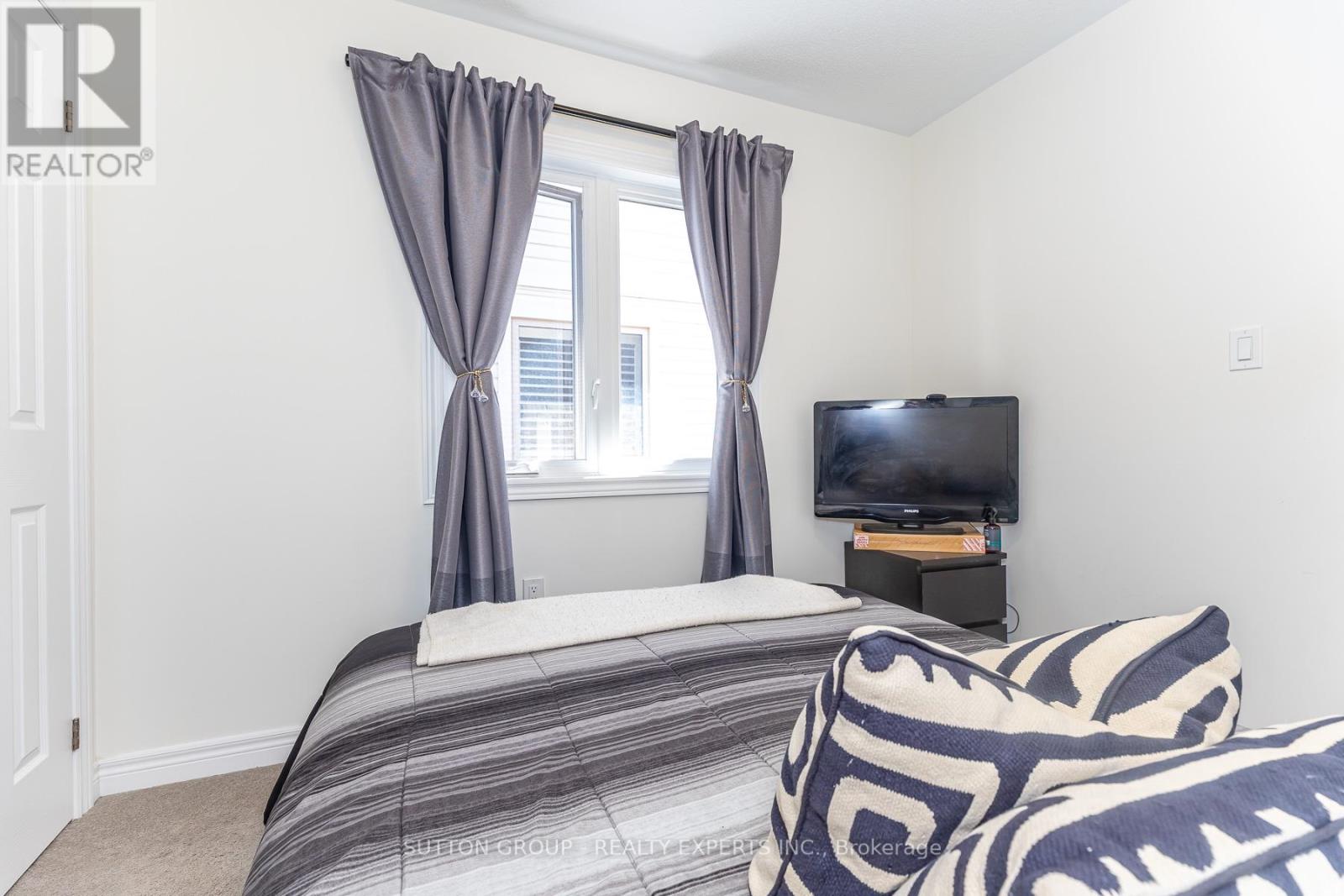 130 ICE PALACE CRESCENT, Oshawa (Windfields), Ontario, L1H7K4 — Photo 37