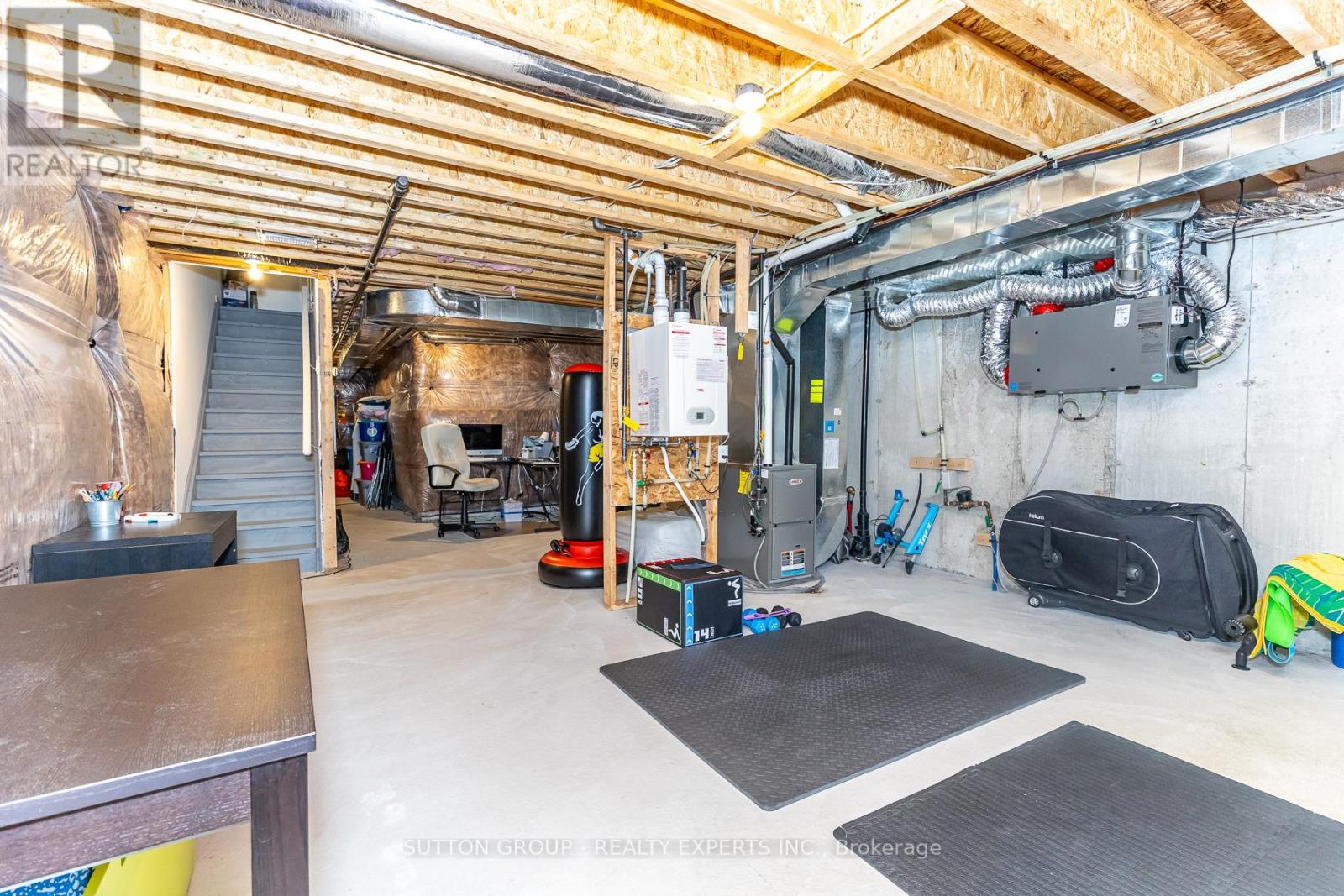 130 ICE PALACE CRESCENT, Oshawa (Windfields), Ontario, L1H7K4 — Photo 39