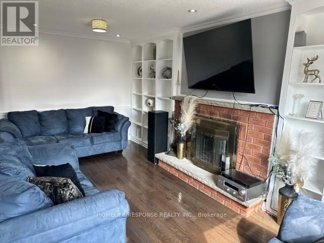 16 COCHRANE AVENUE, Brampton (Heart Lake East), Ontario, L6Z4J4 — Photo 12