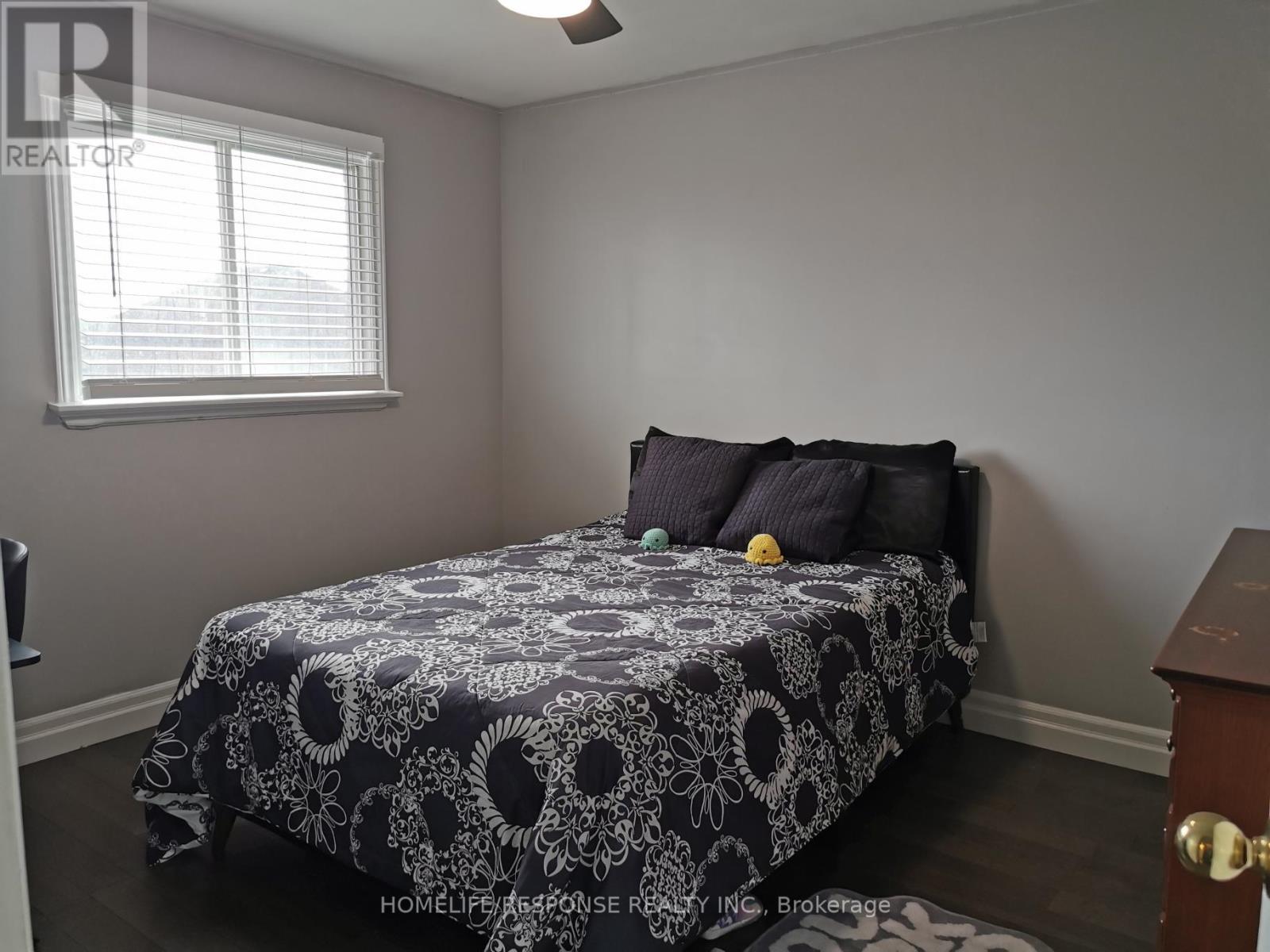 16 COCHRANE AVENUE, Brampton (Heart Lake East), Ontario, L6Z4J4 — Photo 20