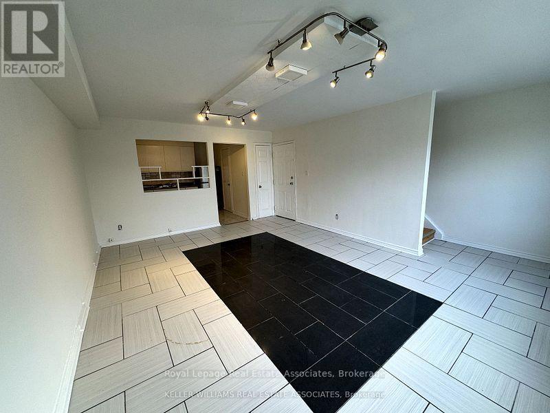 1 - 3071 HURONTARIO STREET, Mississauga (Cooksville), Ontario, L5A4E4 — Photo 3