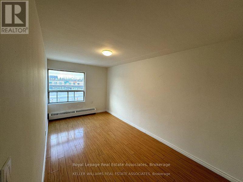 1 - 3071 HURONTARIO STREET, Mississauga (Cooksville), Ontario, L5A4E4 — Photo 9