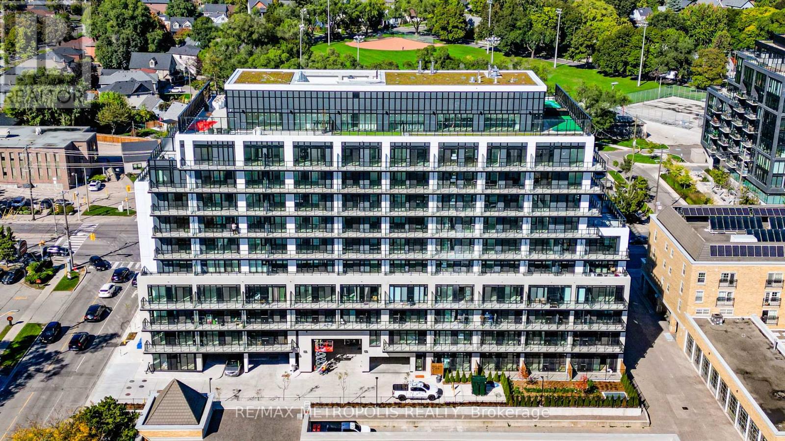 720 - 801 THE QUEENSWAY, Toronto (Stonegate-Queensway), Ontario, M6N1K8 — Photo 2