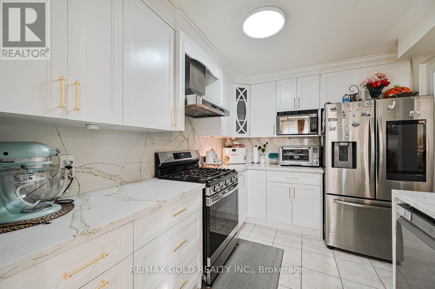 30 WICKSTEAD COURT, Brampton (Sandringham-Wellington), Ontario, L6R1N8 — Photo 12