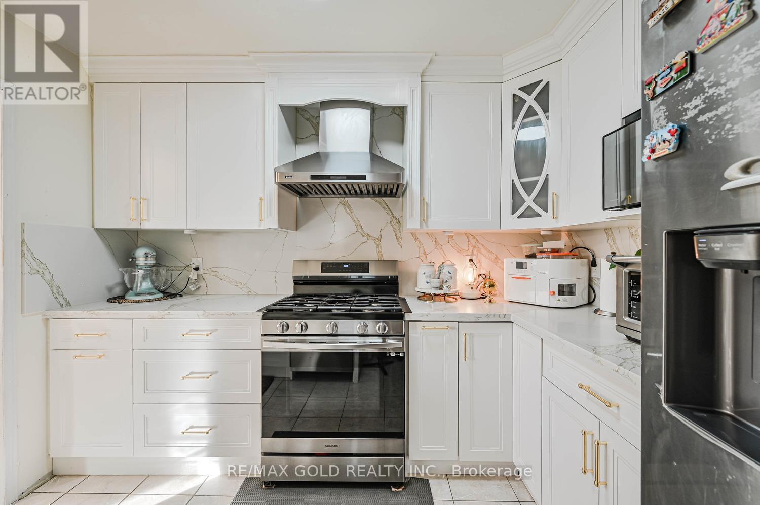 30 WICKSTEAD COURT, Brampton (Sandringham-Wellington), Ontario, L6R1N8 — Photo 13