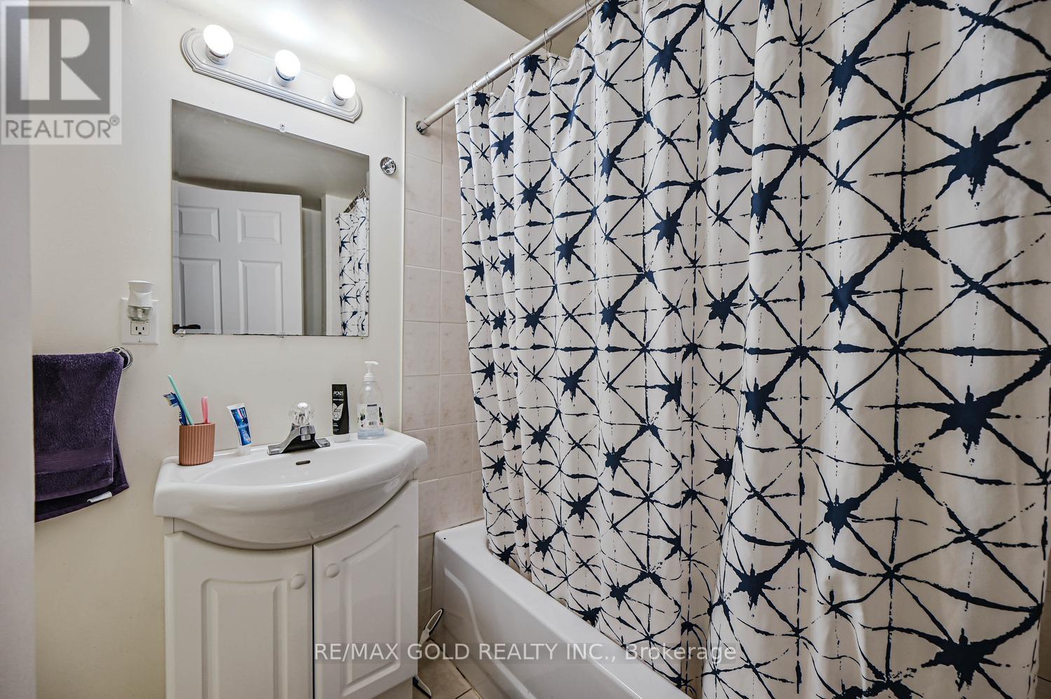 30 WICKSTEAD COURT, Brampton (Sandringham-Wellington), Ontario, L6R1N8 — Photo 45