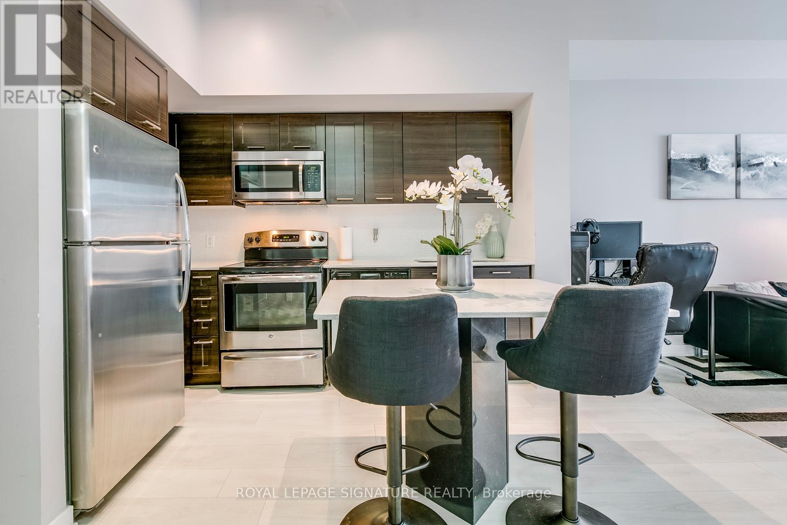 1907 - 2212 LAKE SHORE BOULEVARD W, Toronto (Mimico), Ontario, M8V0C2 — Photo 4