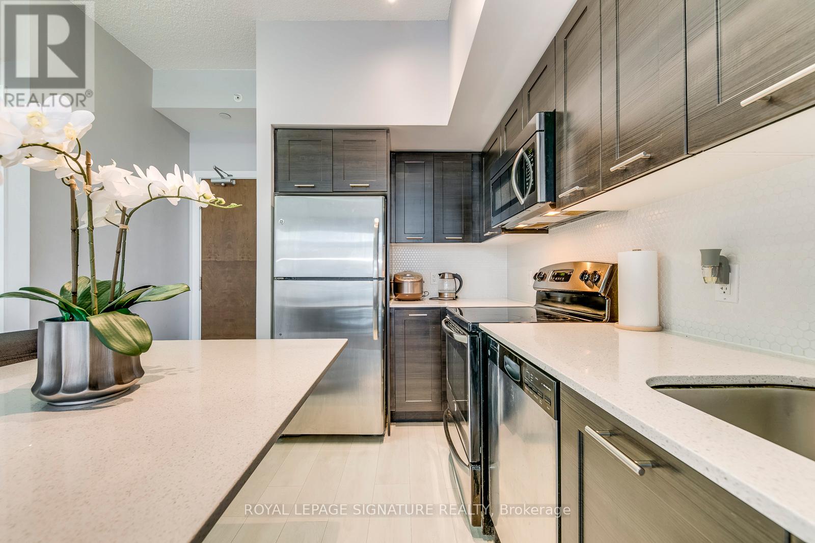 1907 - 2212 LAKE SHORE BOULEVARD W, Toronto (Mimico), Ontario, M8V0C2 — Photo 5