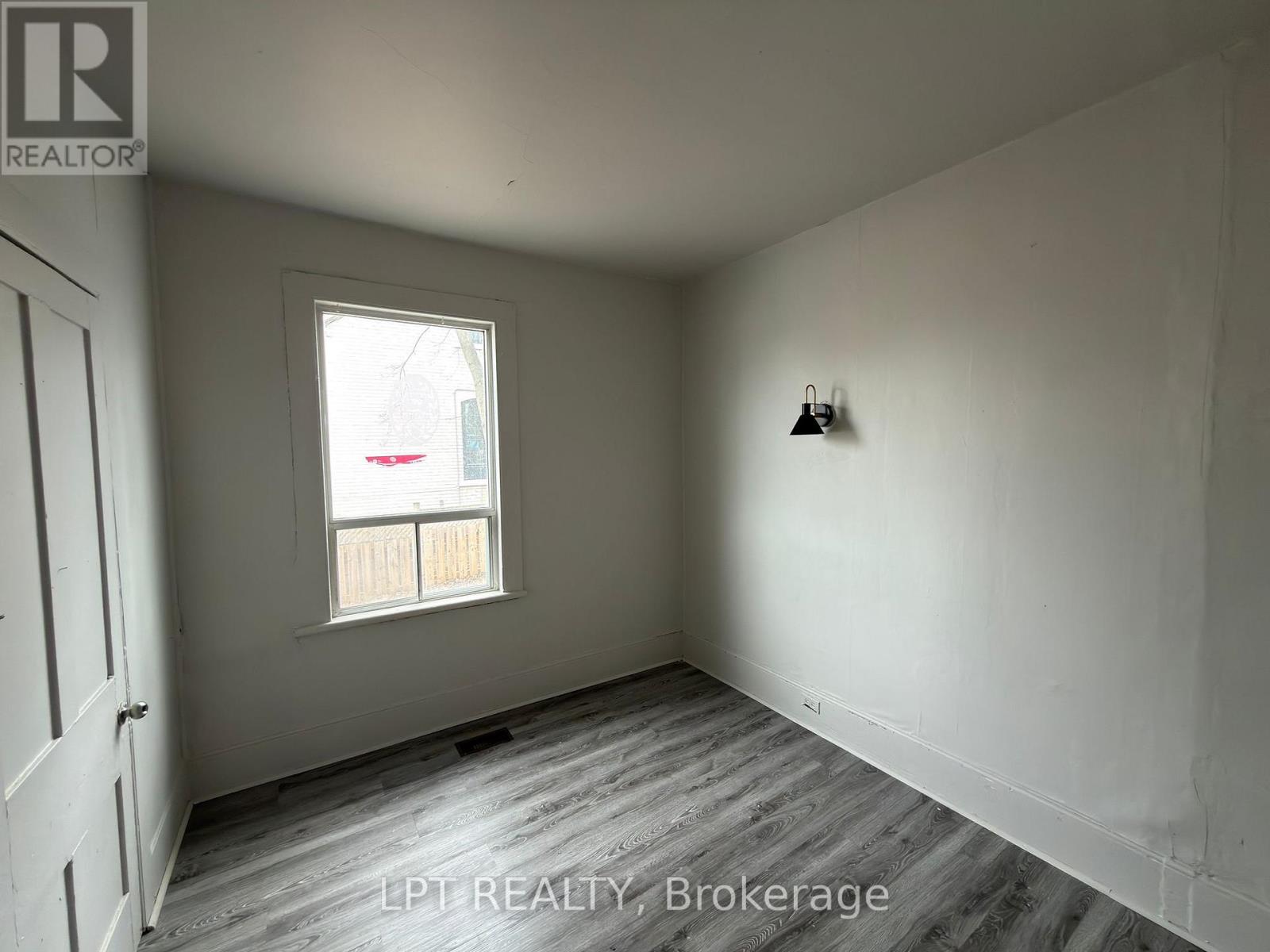 37 ELIZABETH STREET N, Brampton (Downtown Brampton), Ontario, L6X1S3 — Photo 6