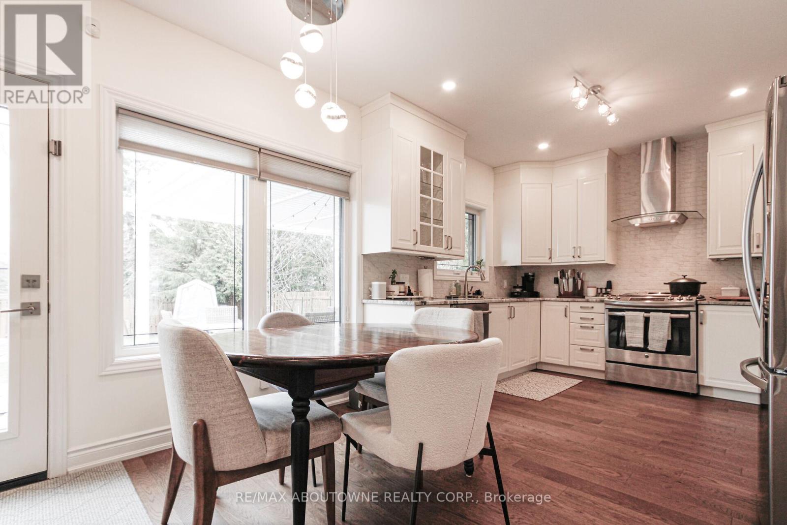 3301 NADINE CRESCENT, Mississauga (Mississauga Valleys), Ontario, L5A3L4 — Photo 11