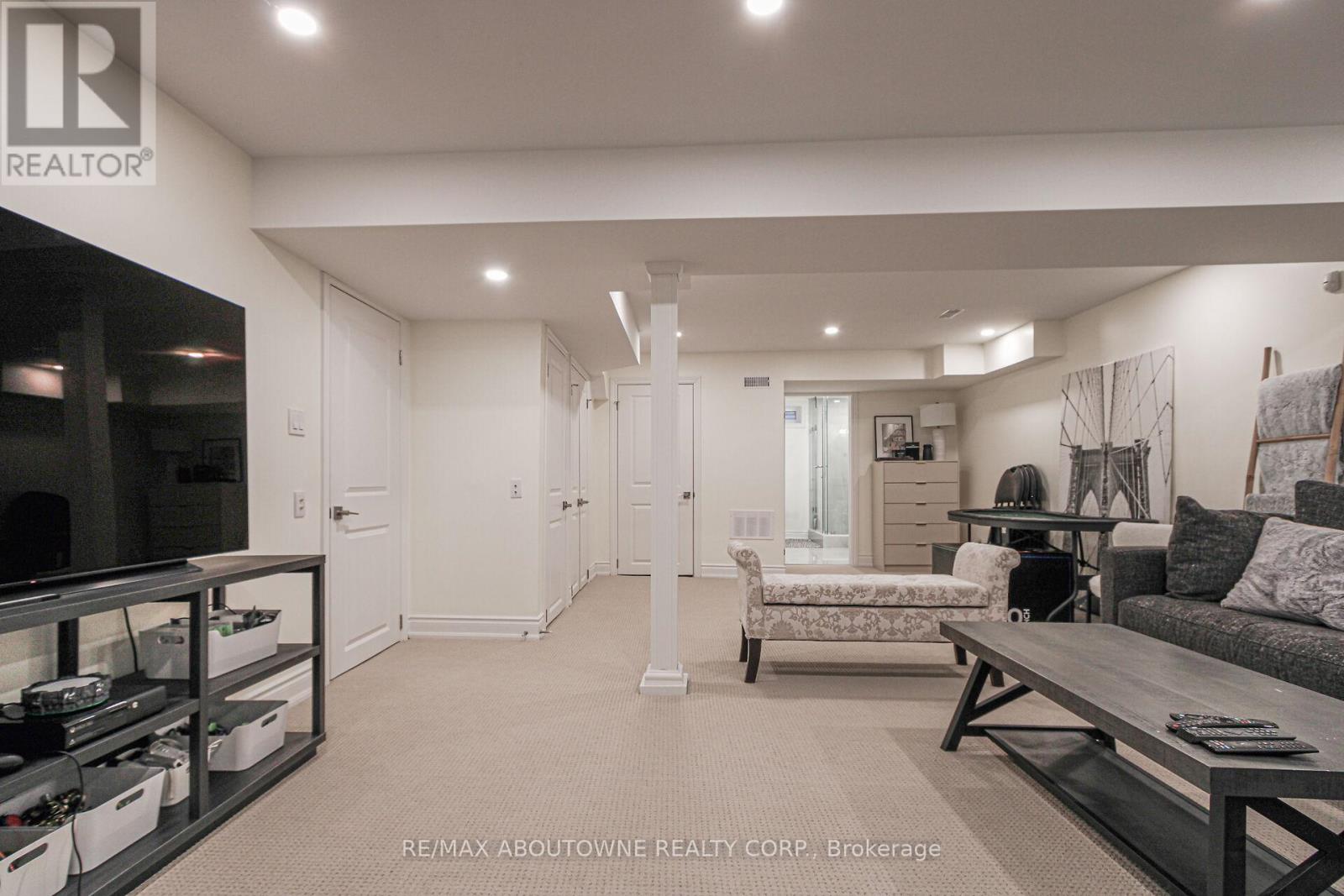 3301 NADINE CRESCENT, Mississauga (Mississauga Valleys), Ontario, L5A3L4 — Photo 36