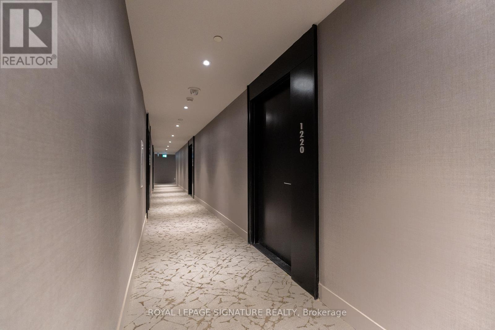 1220 - 270 DUFFERIN STREET, Toronto (South Parkdale), Ontario, M6K0H8 — Photo 2