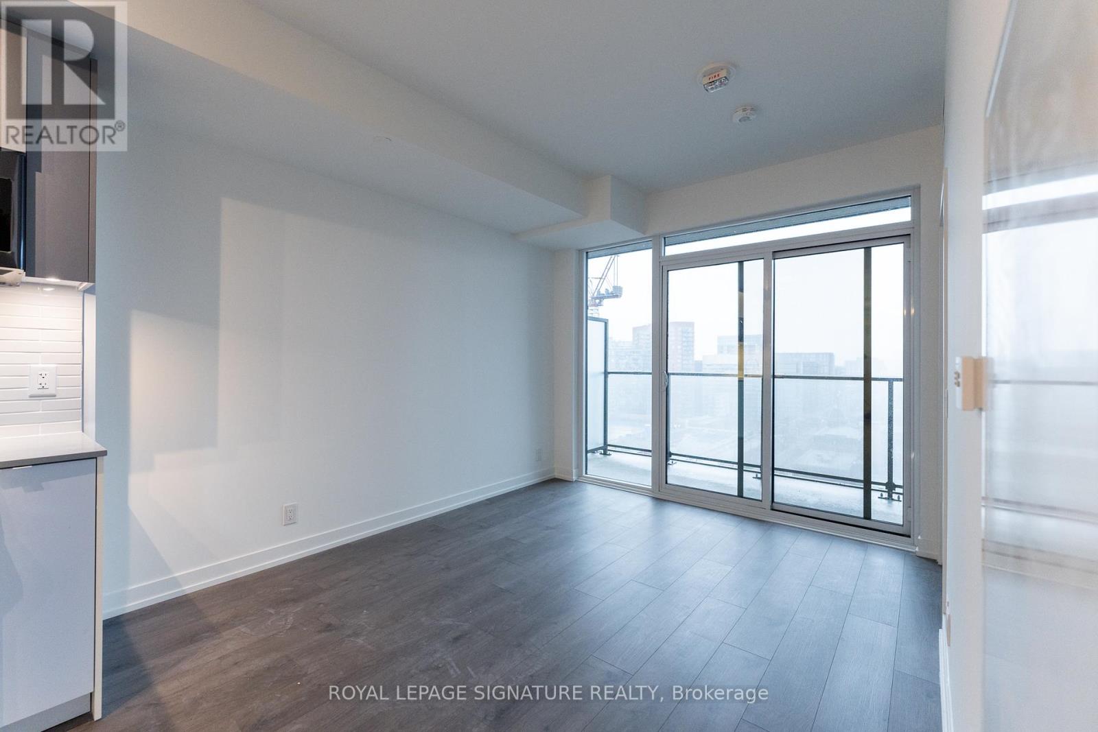 1220 - 270 DUFFERIN STREET, Toronto (South Parkdale), Ontario, M6K0H8 — Photo 4