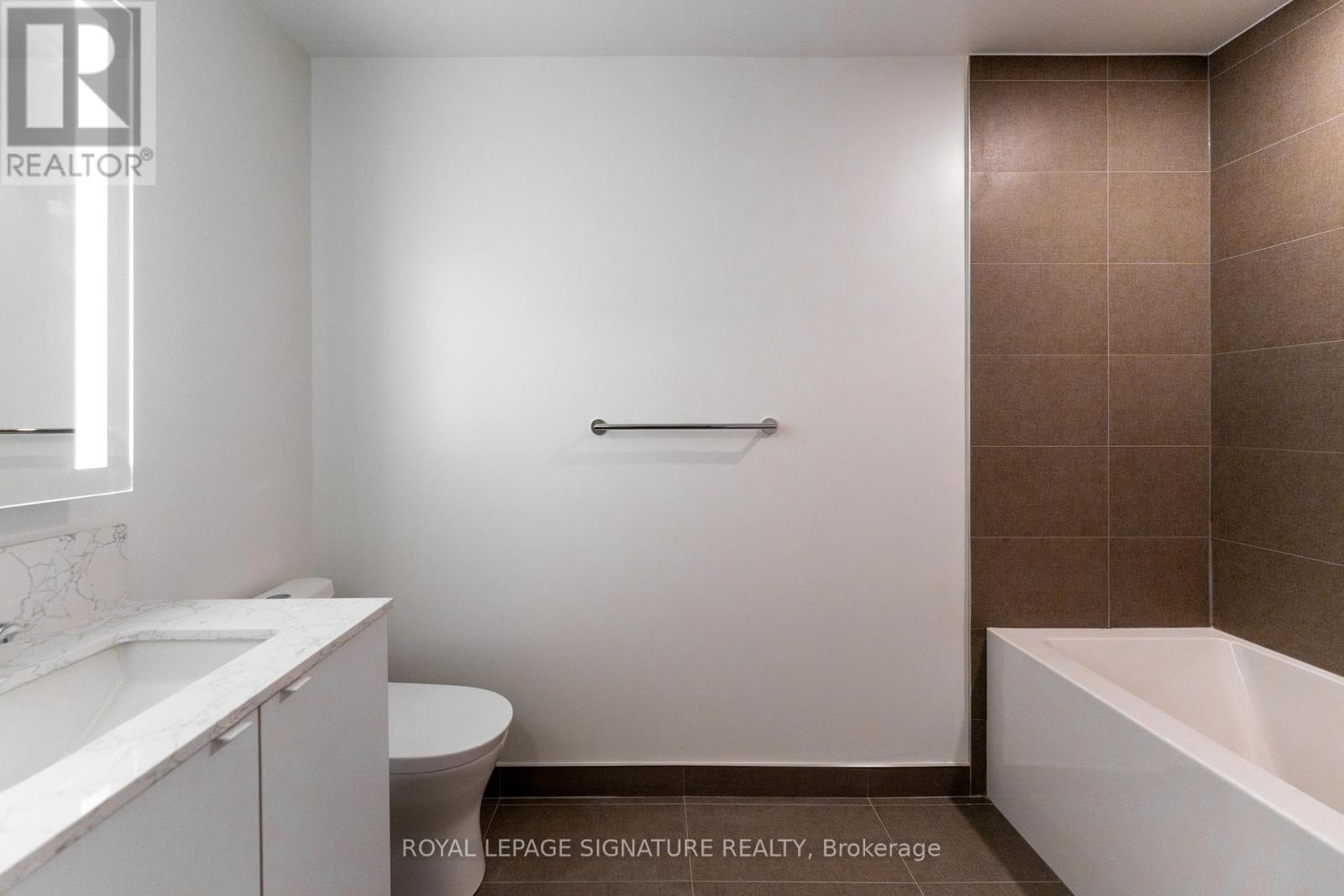 1220 - 270 DUFFERIN STREET, Toronto (South Parkdale), Ontario, M6K0H8 — Photo 8