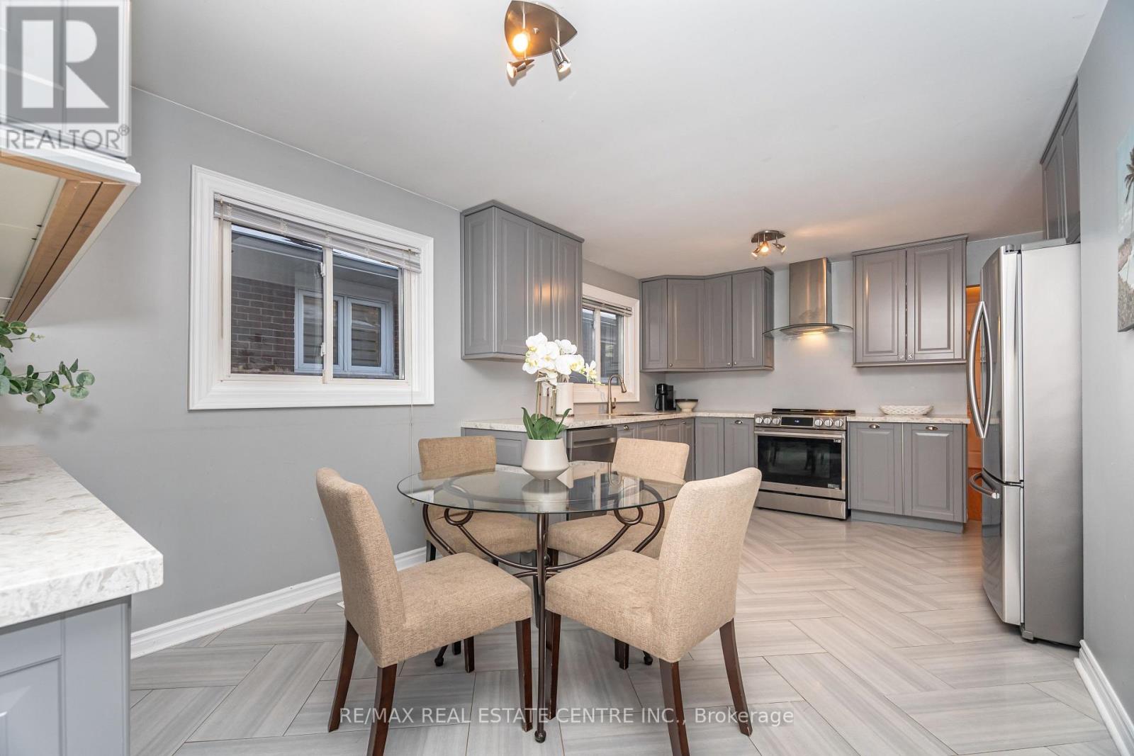 4262 POLTAVA CRESCENT, Mississauga (Rathwood), Ontario, L4W3C2 — Photo 7