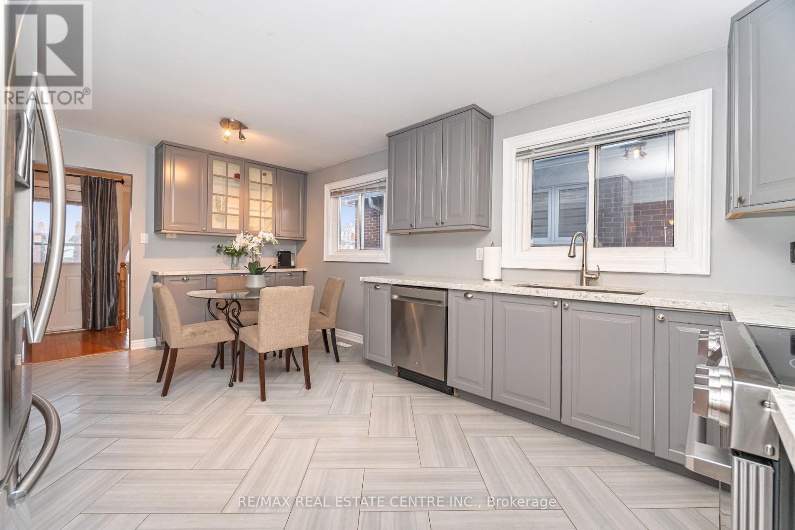 4262 POLTAVA CRESCENT, Mississauga (Rathwood), Ontario, L4W3C2 — Photo 8