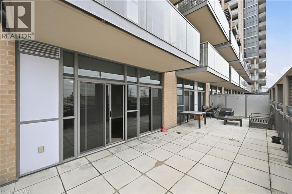 1940 IRONSTONE Drive Unit# 219, Burlington, Ontario, L7L0E4 — Photo 17