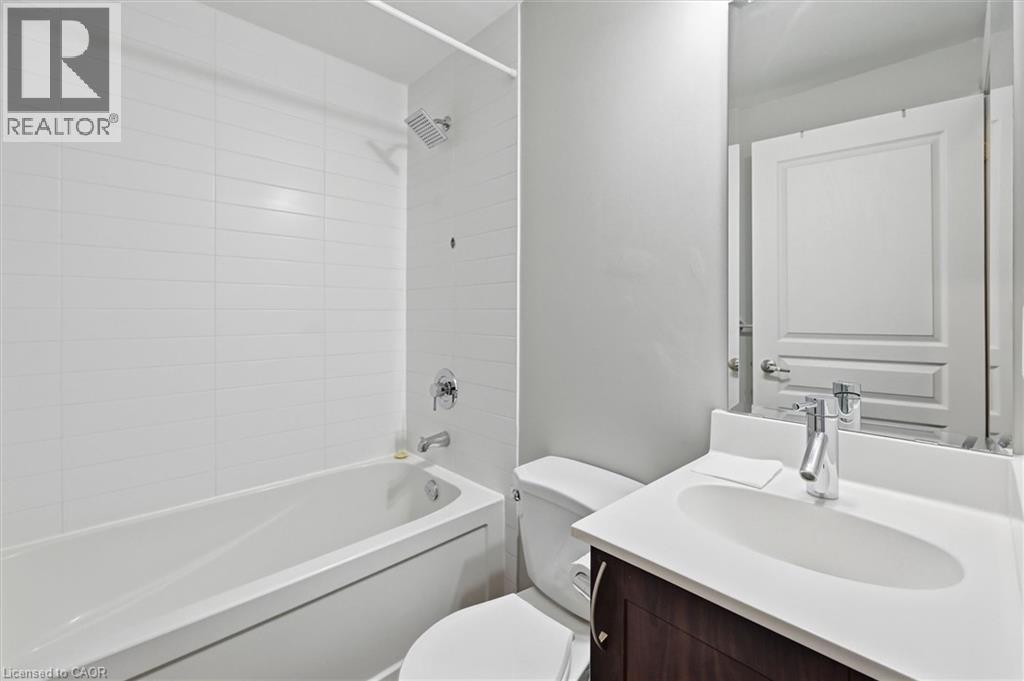 1940 IRONSTONE Drive Unit# 219, Burlington, Ontario, L7L0E4 — Photo 5