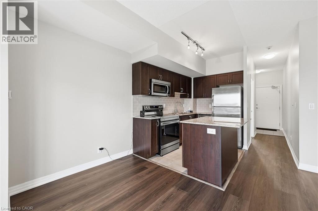 1940 IRONSTONE Drive Unit# 219, Burlington, Ontario, L7L0E4 — Photo 6