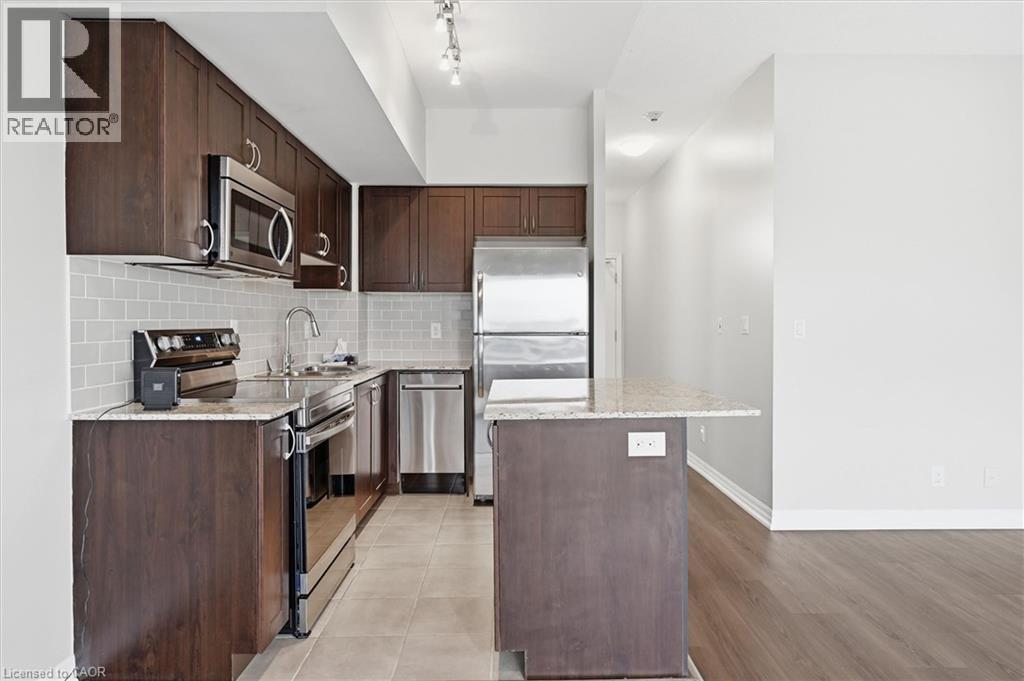 1940 IRONSTONE Drive Unit# 219, Burlington, Ontario, L7L0E4 — Photo 7
