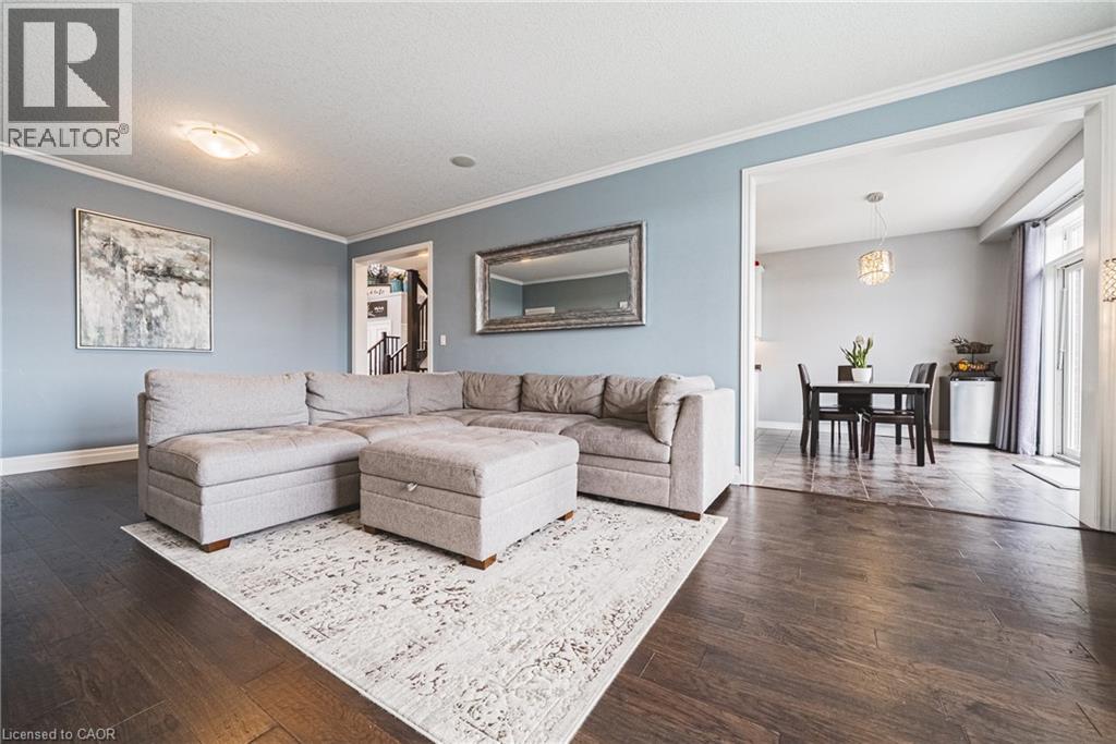 154 KEYSTONE Crescent, Stoney Creek, Ontario, L0R1P0 — Photo 10