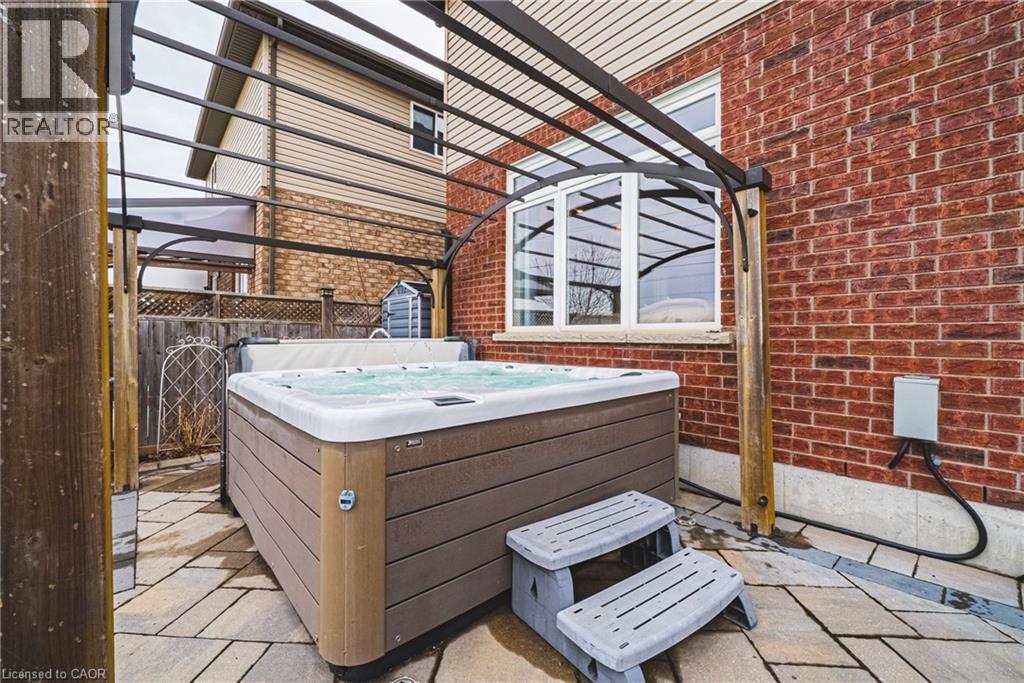 154 KEYSTONE Crescent, Stoney Creek, Ontario, L0R1P0 — Photo 37