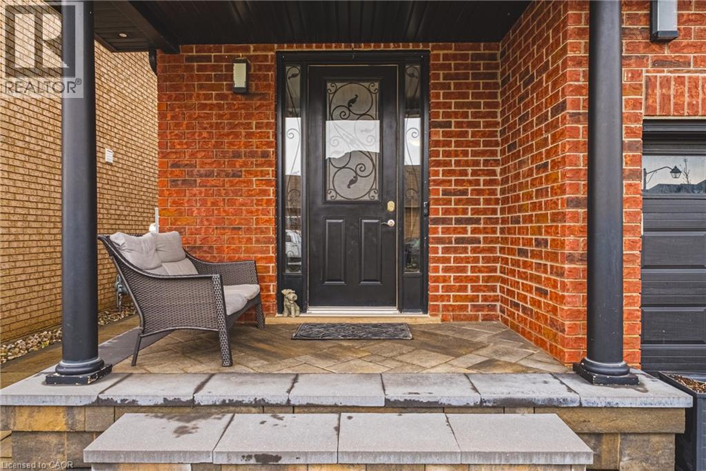 154 KEYSTONE Crescent, Stoney Creek, Ontario, L0R1P0 — Photo 6