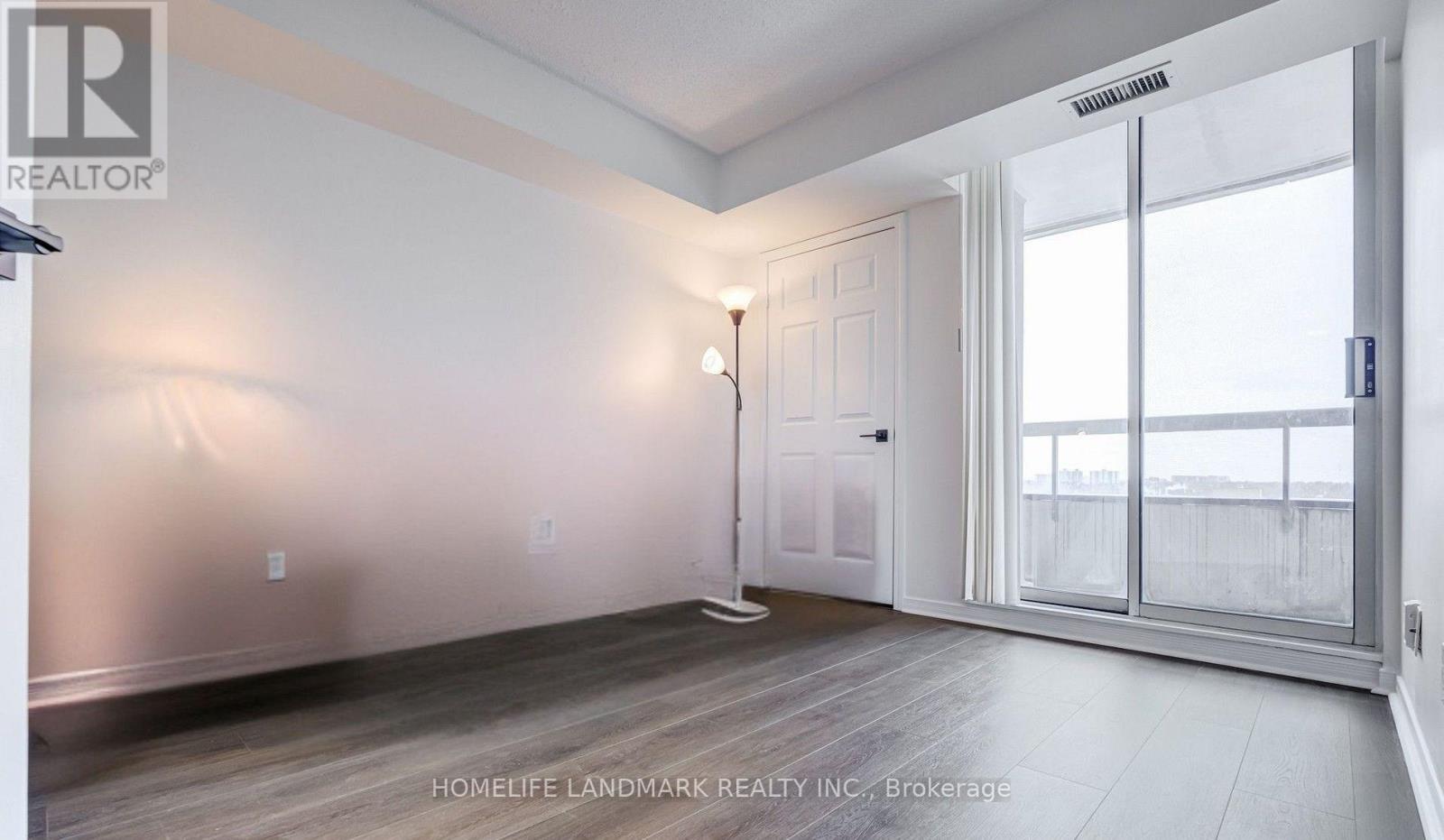 618 - 8 HILLCREST AVENUE, Toronto (Willowdale East), Ontario, M2N6Y6 — Photo 2